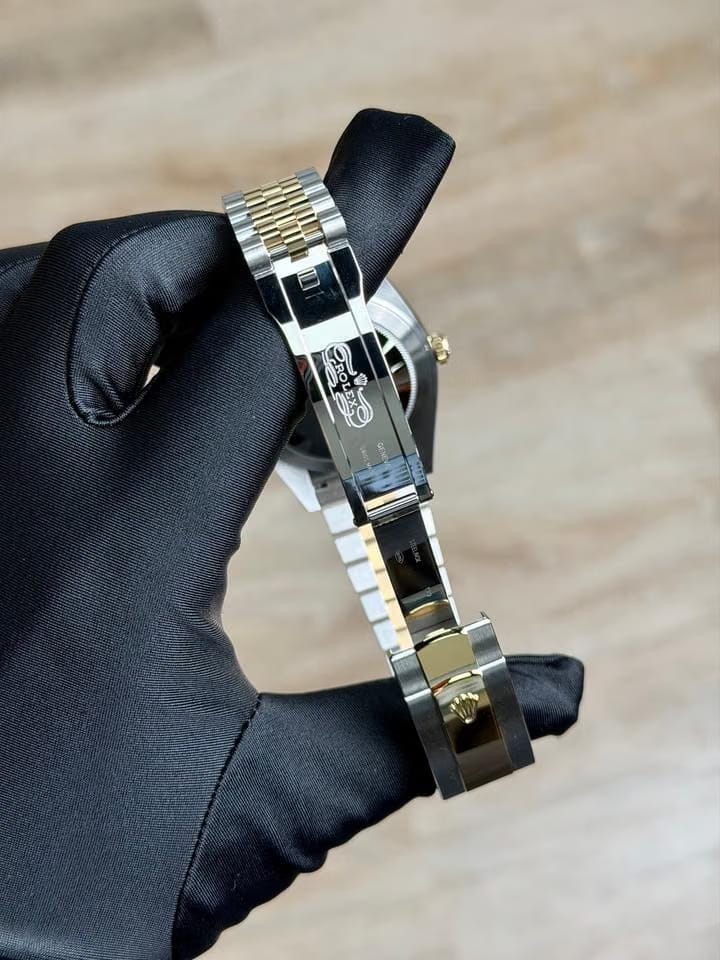 Rolex | Datejust | 126333 | Steel | 41 mm | Gold/Steel | Black | Automatic
