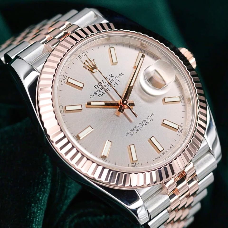 Rolex | Datejust | 126331 | Steel | 41 mm | Gold/Steel | Silver | Automatic