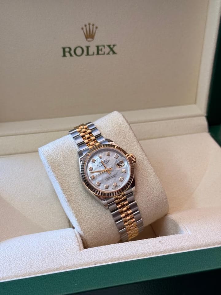 Rolex | Datejust | 279173 | Steel | 28 mm | Gold/Steel | Mother of pearl | Automatic
