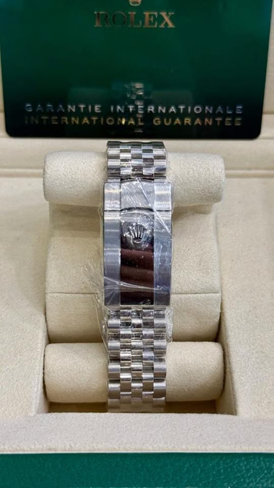 Rolex | Datejust | 126334 | Gold/Steel | 41 mm | Black