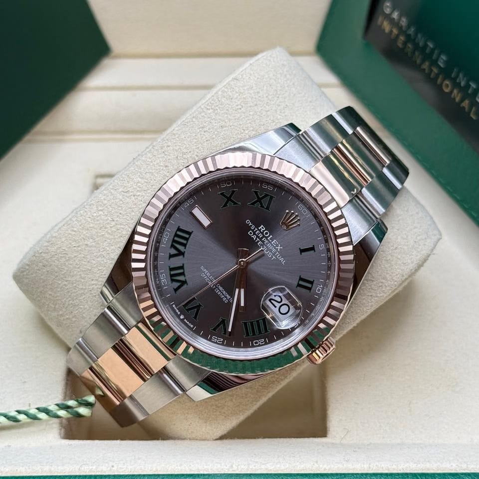 Rolex | Datejust | 126331 | Rose gold | 41 mm | Rose gold | Grey | Automatic