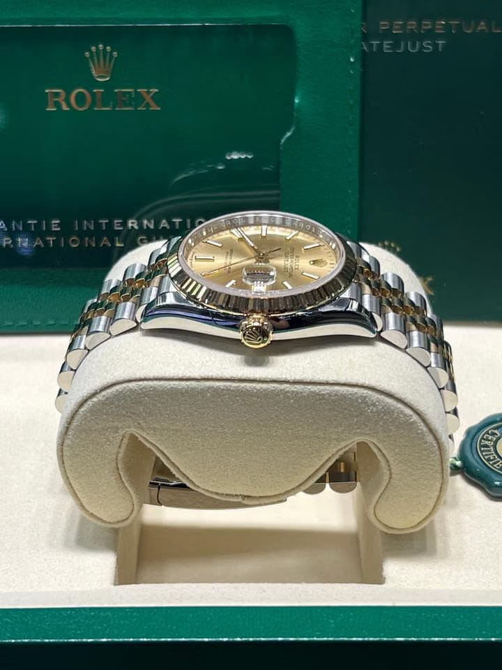 Rolex | Datejust | 126233 | Gold/Steel | 36mm mm | Gold/Steel | Champagne | Automatic