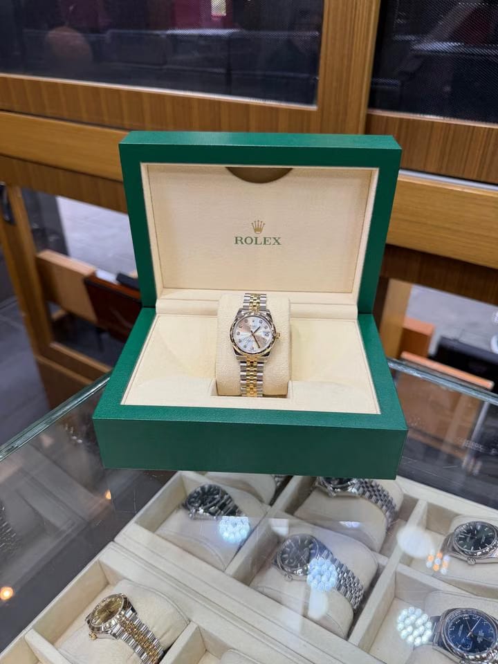 Rolex | Datejust | 178343 | Gold/Steel | 31 mm | Gold/Steel | Silver | Automatic