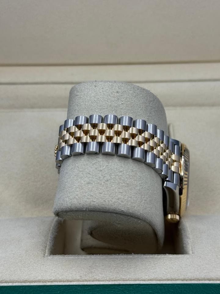 Rolex | Datejust | 278274 | White gold | 31 mm | Steel | Green | Automatic
