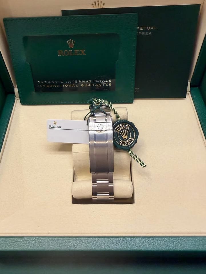 Rolex | Sea-Dweller | 136660 2026 New Unworn, Stickered | Steel | 44 mm | Steel | Blue | Automatic