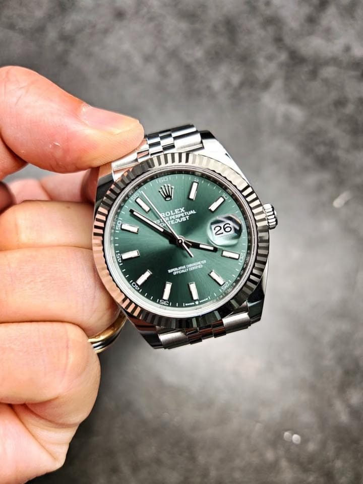 Rolex | Datejust | 126334-0028 | Steel | 41 mm | Steel | Green | Automatic