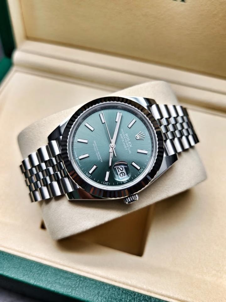 Rolex | Datejust | 126334-0028 | Steel | 41 mm | Steel | Green | Automatic
