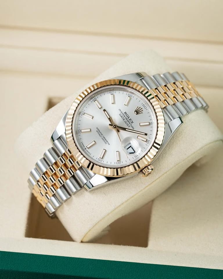 Rolex | Datejust | 126333 | Gold/Steel | 41 mm | Silver | Automatic