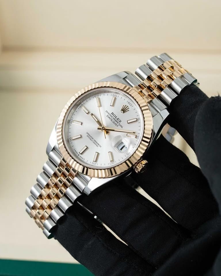 Rolex | Datejust | 126333 | Gold/Steel | 41 mm | Silver | Automatic