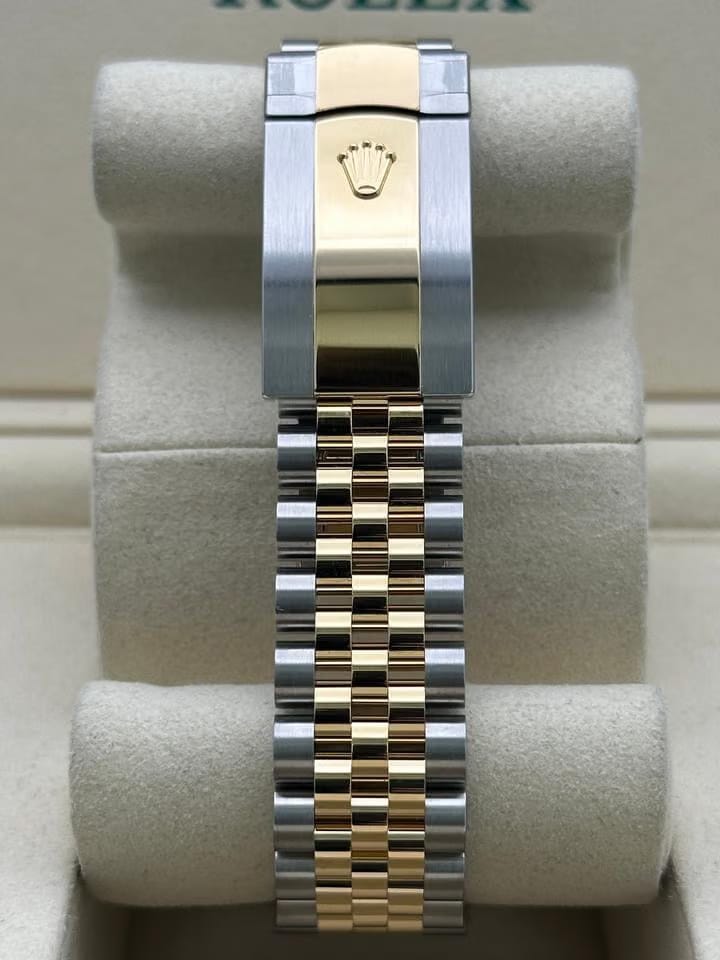 Rolex | Datejust | 126333 | Steel | 36 mm | Steel | Black | Automatic