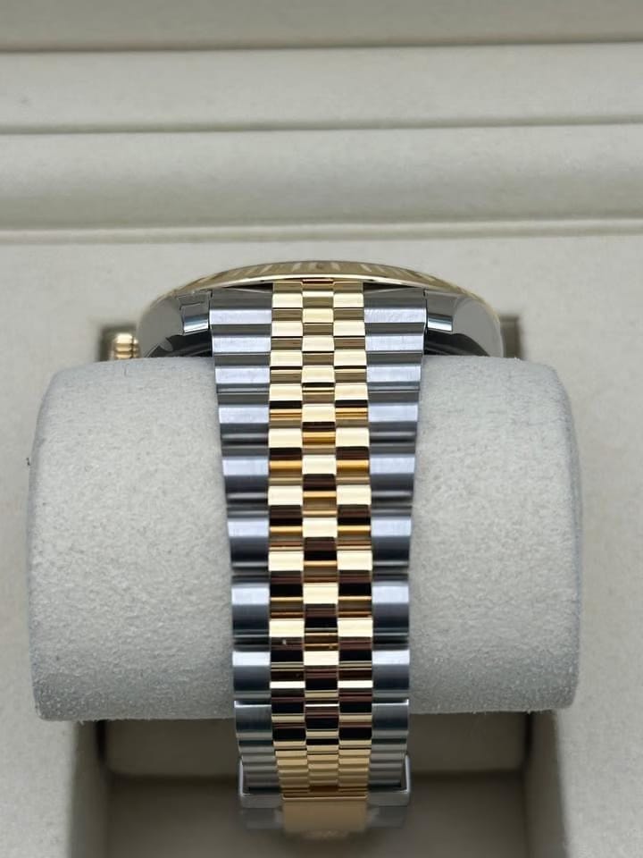 Rolex | Datejust | 126333 | Steel | 36 mm | Steel | Black | Automatic