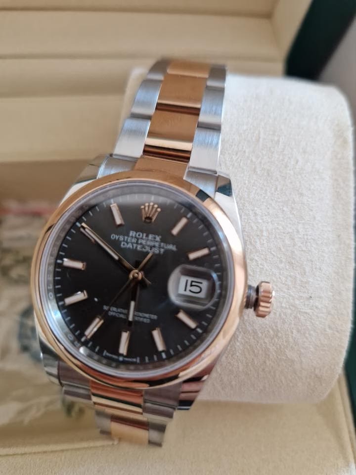 Rolex | Datejust | 126201 | Steel | 36 x 44 mm | Gold/Steel | Automatic