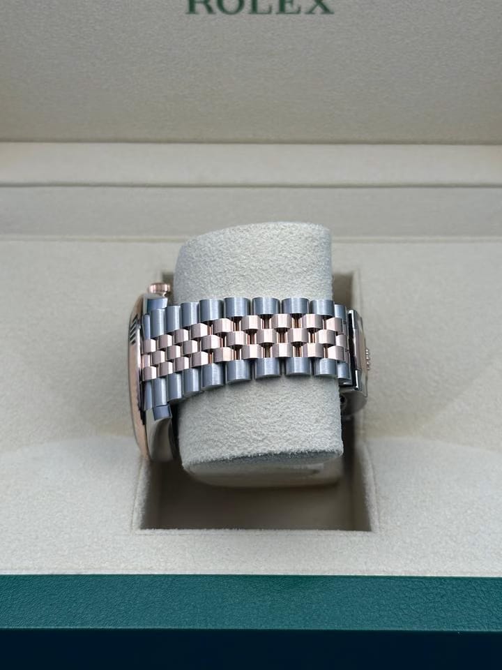 Rolex | Datejust | 126331 | Gold/Steel | 40 mm | Gold/Steel | Grey | Automatic