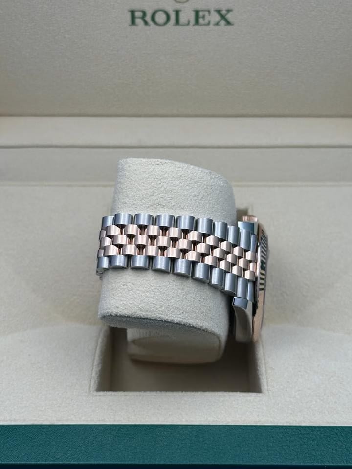 Rolex | Datejust | 126331 | Gold/Steel | 40 mm | Gold/Steel | Grey | Automatic