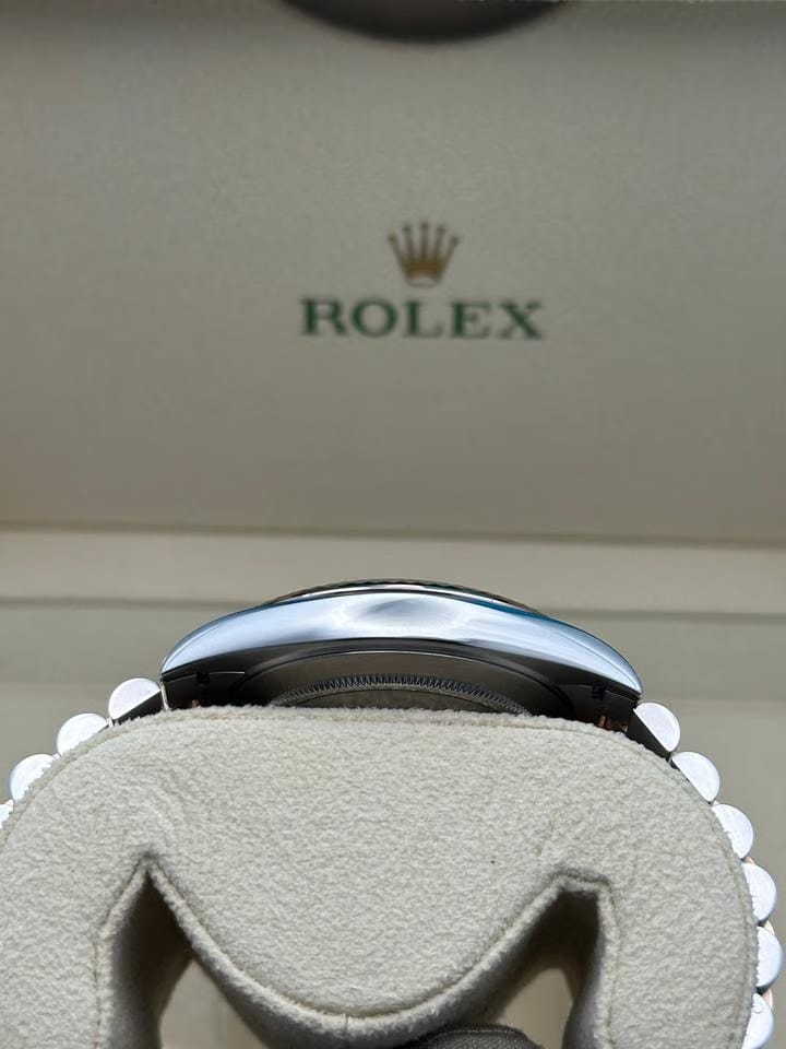 Rolex | Datejust | 126331 | Gold/Steel | 40 mm | Gold/Steel | Grey | Automatic