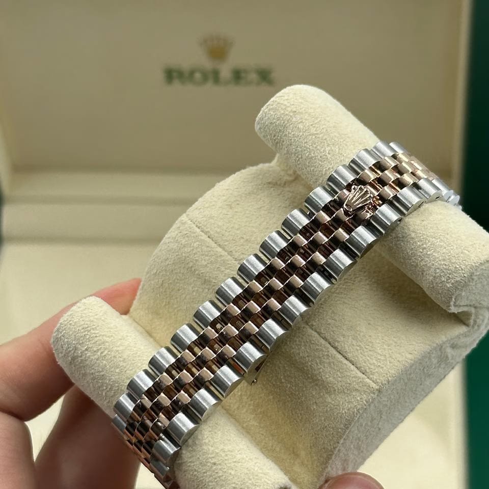 Rolex | Datejust | 278271 WHITE ROMAN JUB | Gold/Steel | 31 x 37 mm | Gold/Steel | White | Automatic