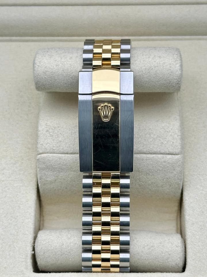 Rolex | Datejust | 126333 | Steel | 36 mm | Steel | Champagne | Automatic