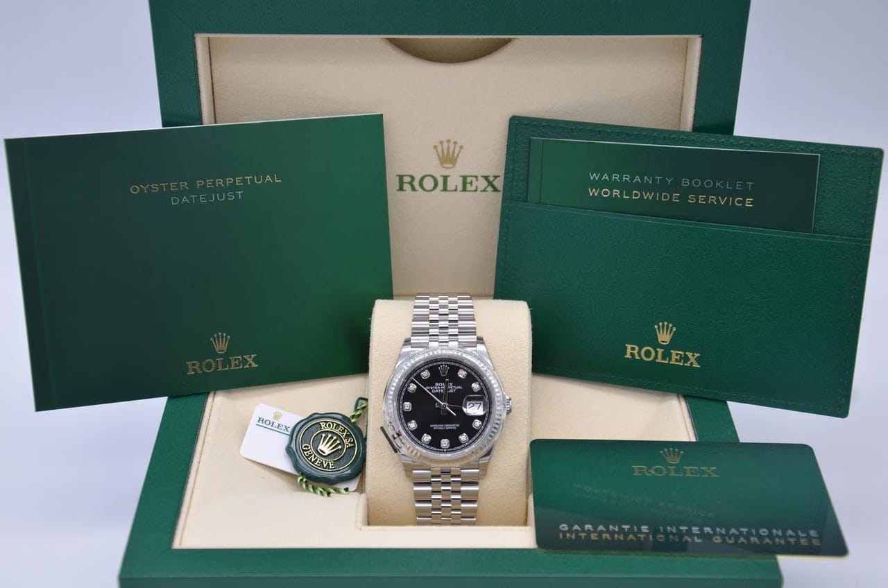 Rolex | Datejust | 126234-0027 | White gold | 36 mm | Steel | Black | Automatic