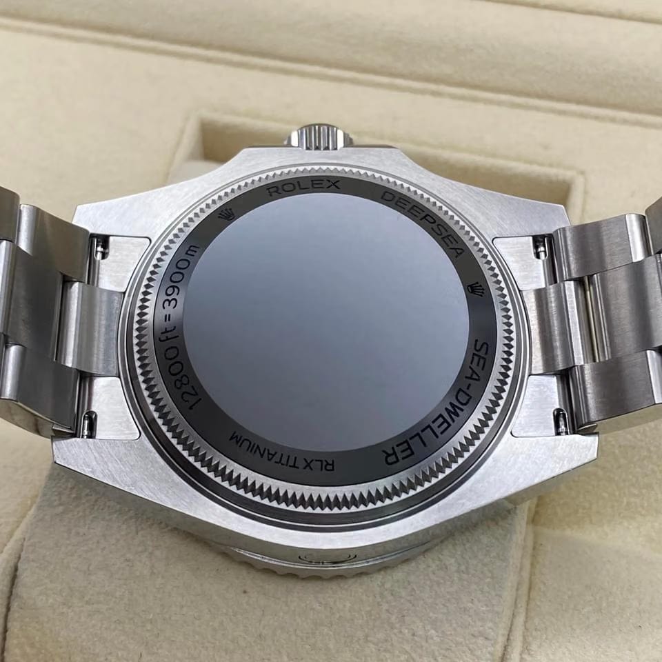 Rolex | Sea-Dweller | 136660-0003 | Steel | 44 mm | Steel | Blue | Automatic