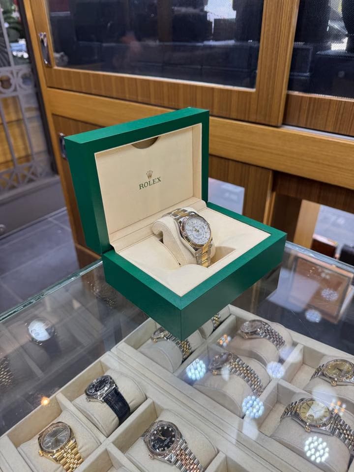 Rolex | Sky-Dweller | 326933 | Gold/Steel | 42 mm | Gold/Steel | White | Automatic