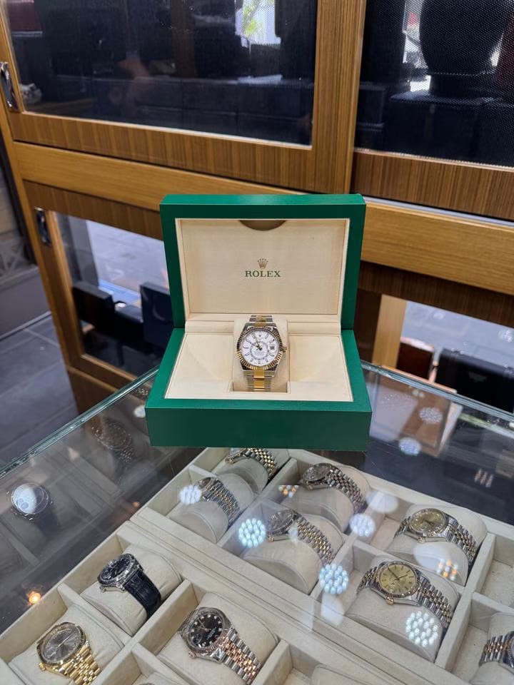 Rolex | Sky-Dweller | 326933 | Gold/Steel | 42 mm | Gold/Steel | White | Automatic