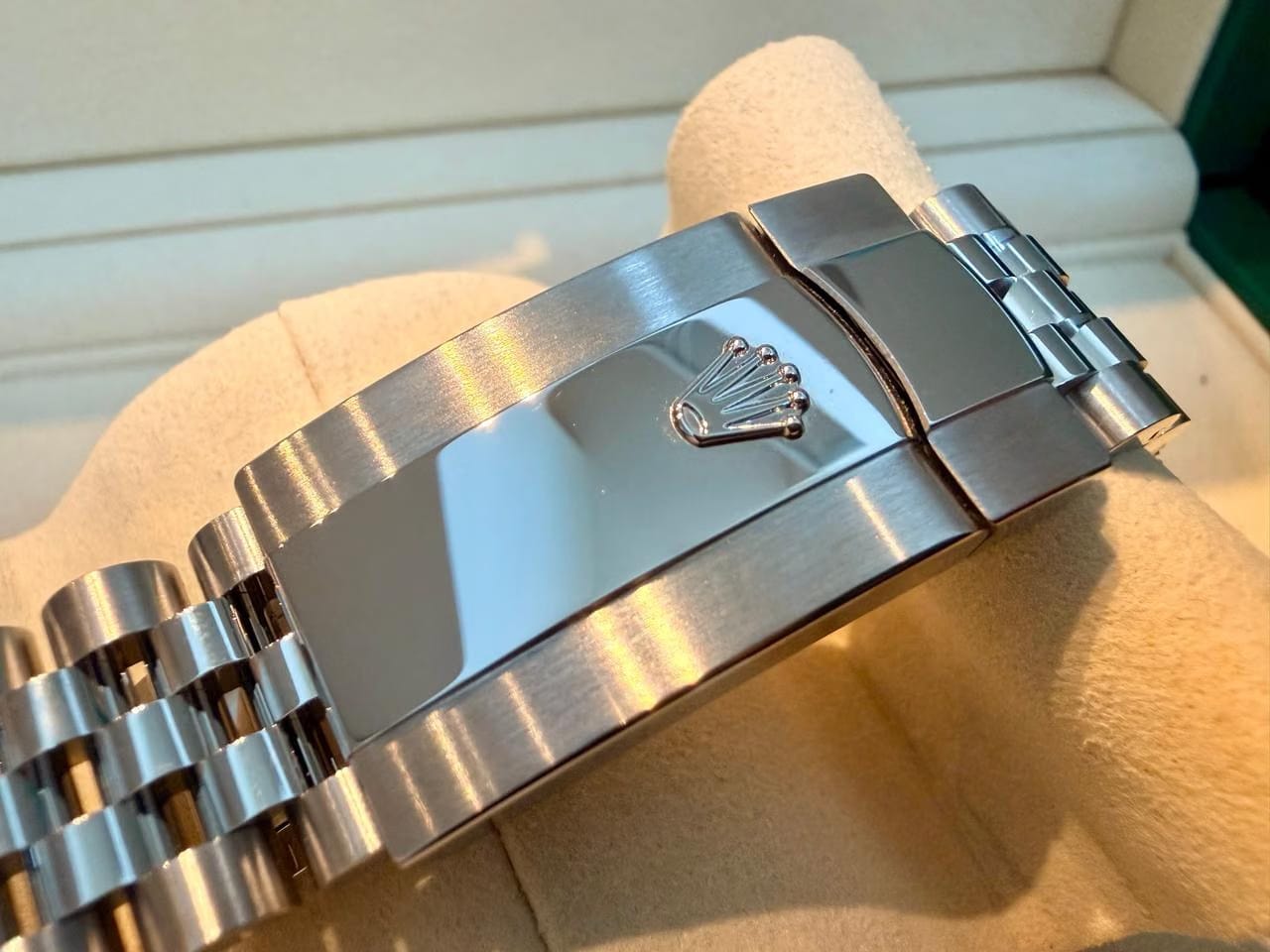 Rolex | Datejust | 126334G | Steel | 41 mm | Steel | Grey | Automatic