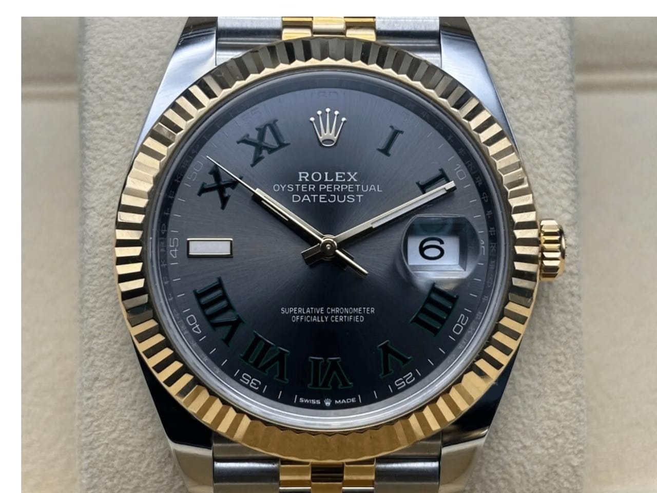 Rolex | Datejust | 126333 | Gold/Steel | 41 mm | Grey | Automatic