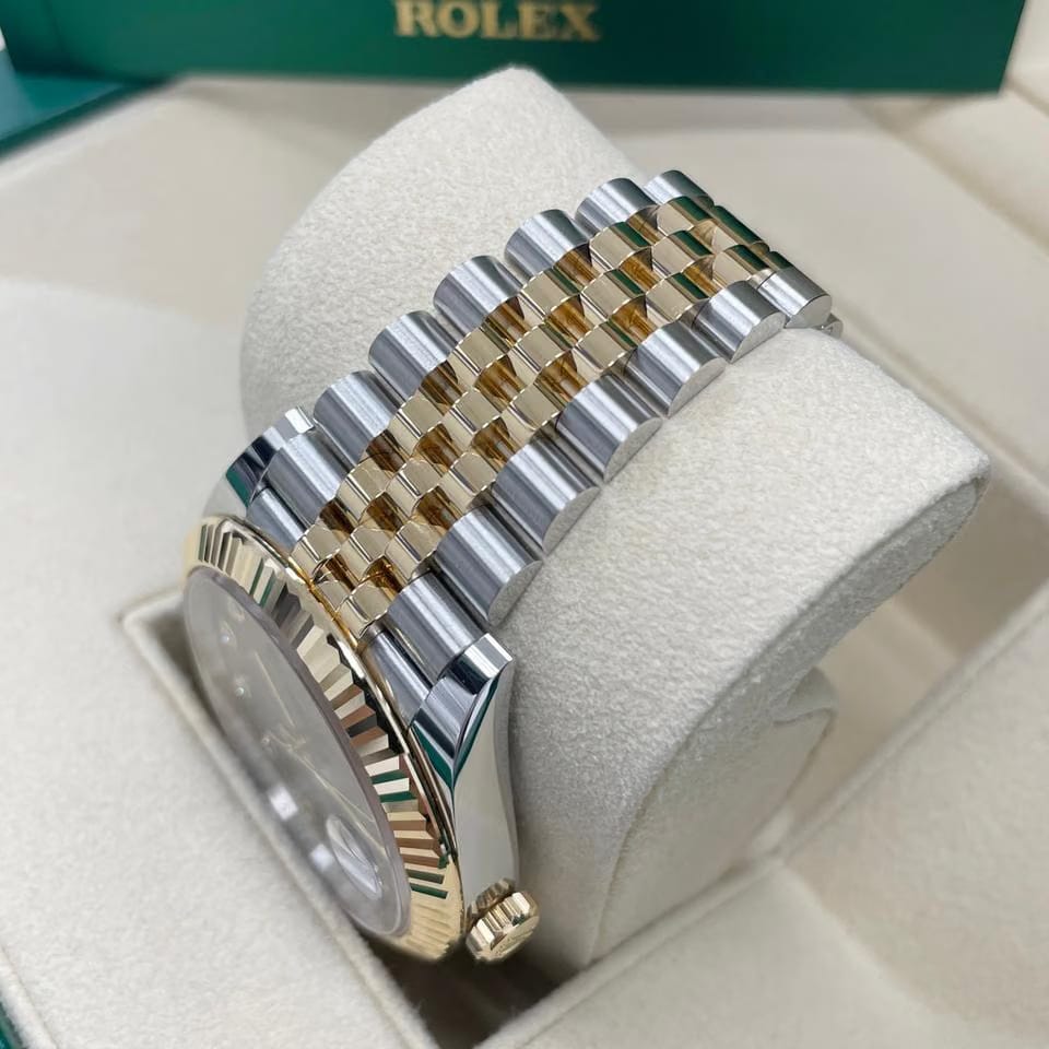 Rolex | Datejust | 126333-0006 | Gold/Steel | 41 mm | Gold/Steel | Black | Automatic