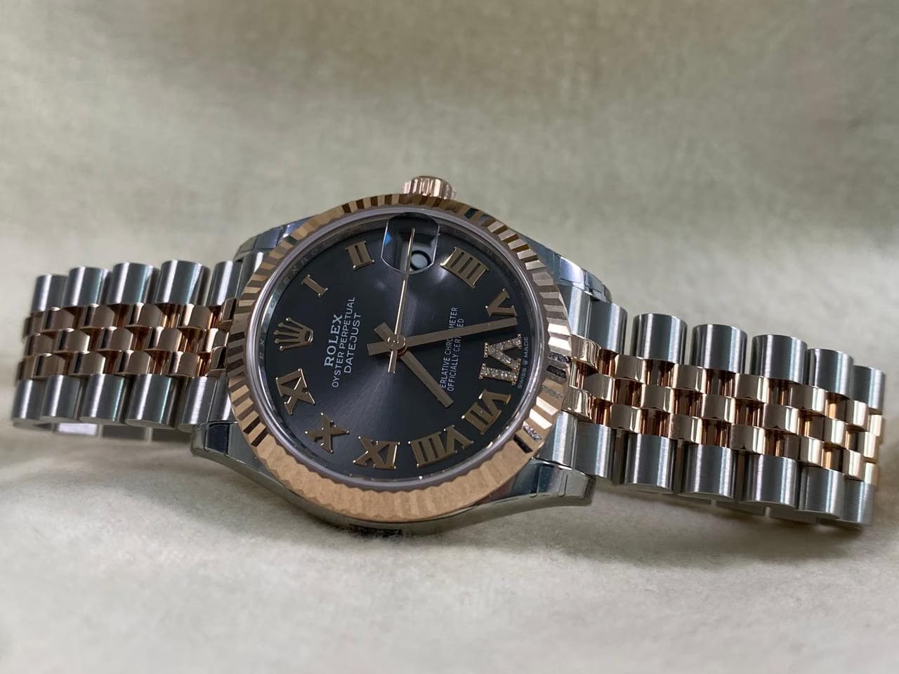 Rolex | Datejust | 278271 | Gold/Steel | 40 mm | Gold/Steel | Grey | Automatic