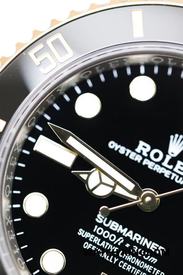 Rolex | Submariner | 126613LN | Yellow gold | 41 mm | Gold/Steel | Black | Automatic