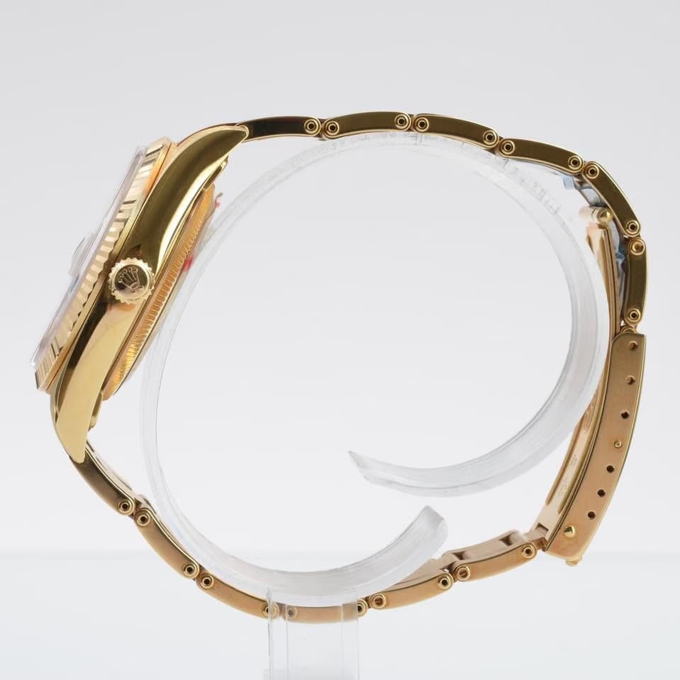 Rolex | Oyster Perpetual | 15238 | Yellow gold | 34 mm | Yellow gold | Champagne | Automatic