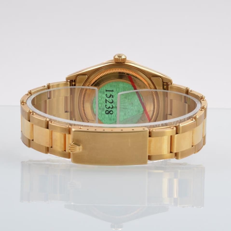 Rolex | Oyster Perpetual | 15238 | Yellow gold | 34 mm | Yellow gold | Champagne | Automatic
