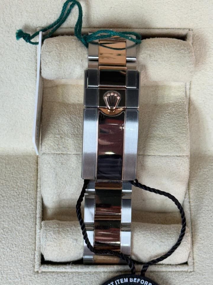 Rolex | GMT-Master II | 126711CHNR | Rose gold | 40 mm | Gold/Steel | Black | Automatic