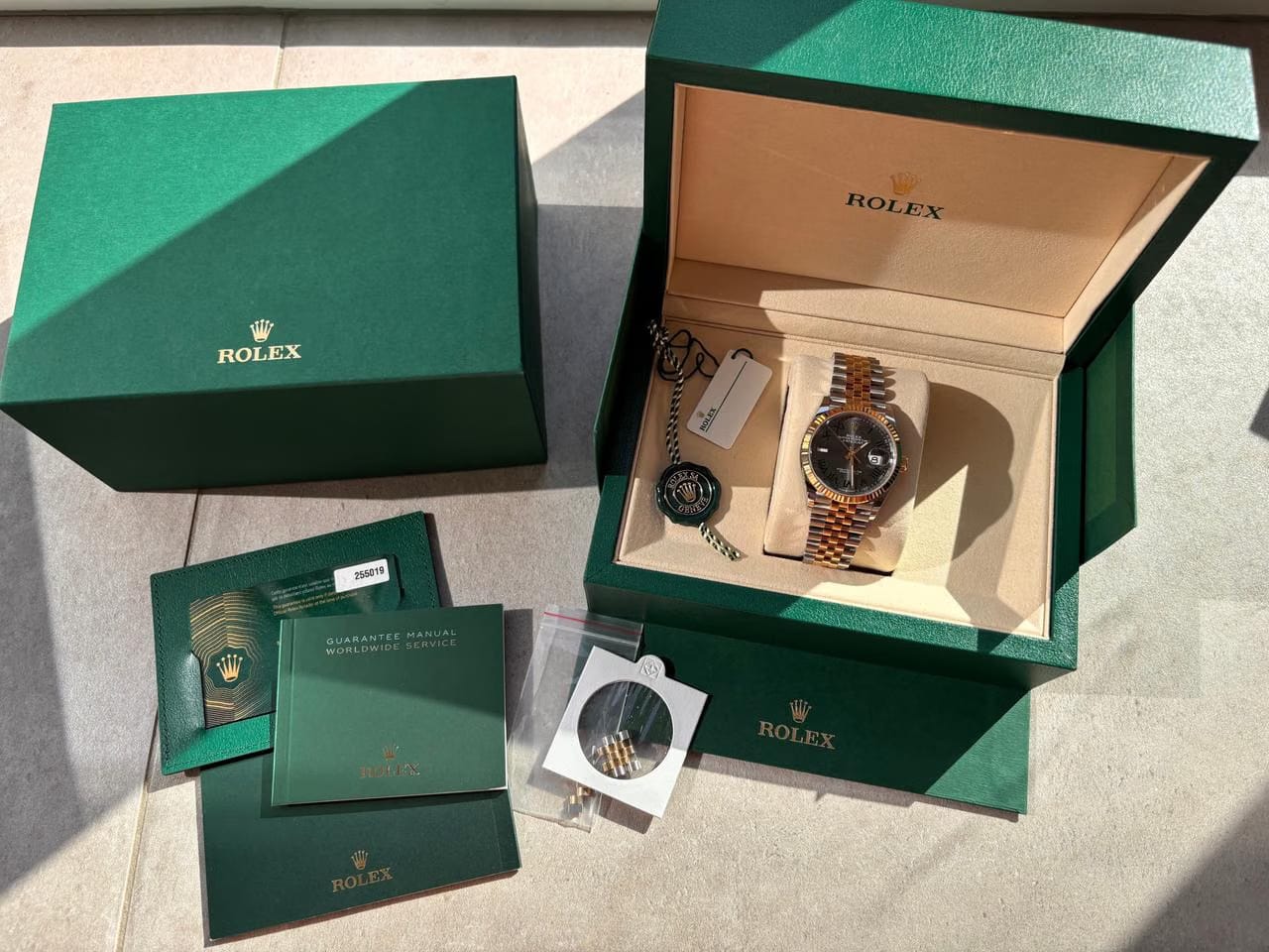 Rolex Datejust Unworn with papers & box