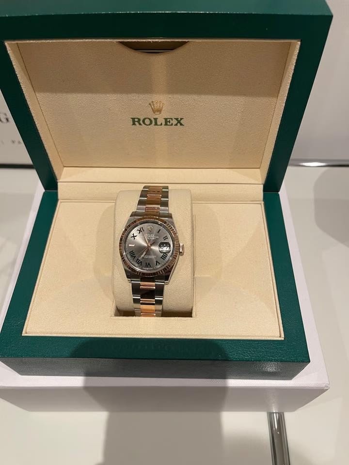 Rolex | Datejust | 126231 | Rose gold and steel | 36 x 44 mm | Gold/Steel | Grey | Automatic