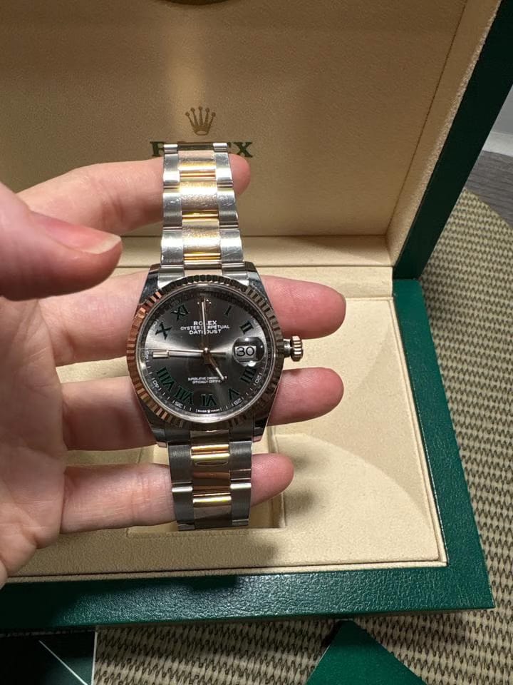 Rolex | Datejust | 126231 | Rose gold and steel | 36 x 44 mm | Gold/Steel | Grey | Automatic