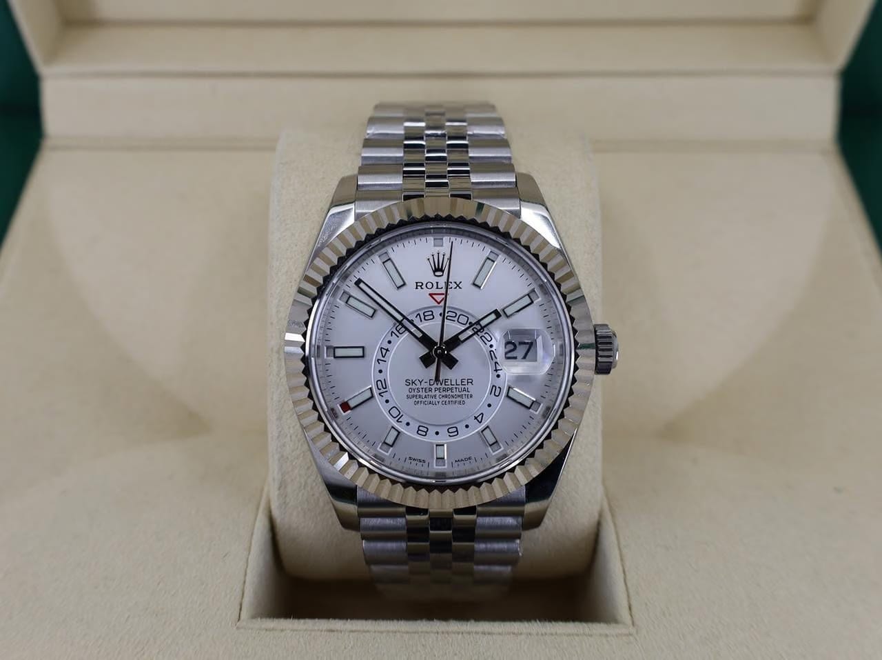 Rolex | Sky-Dweller | 326934 | White gold | 42 mm | Steel | White | Automatic
