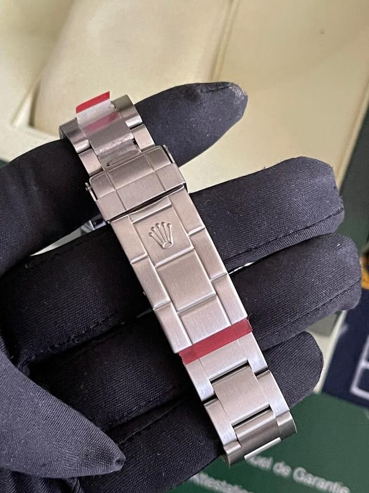 Rolex | Submariner | 16610LV | Steel | 40 mm | Steel | Green | Automatic