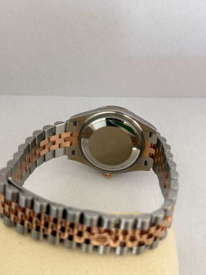 Rolex | Datejust | 278271 | Rose gold and steel | 31 x 37 mm | Gold/Steel | Mother of pearl | Automatic