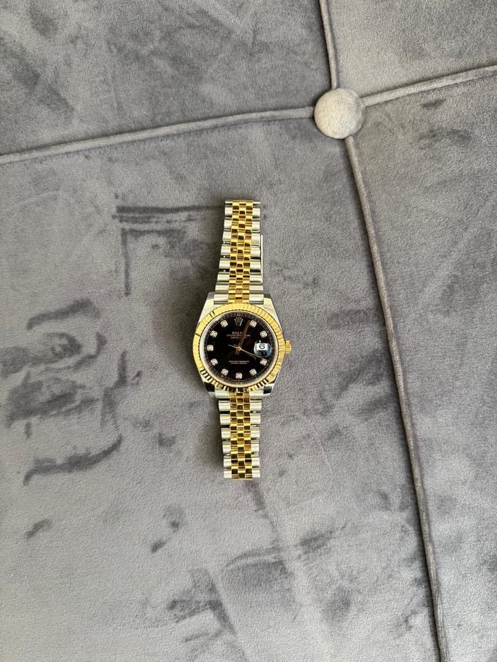 Rolex | Datejust | 126333 | Yellow gold and steel | 41 mm | Gold/Steel | Black | Automatic
