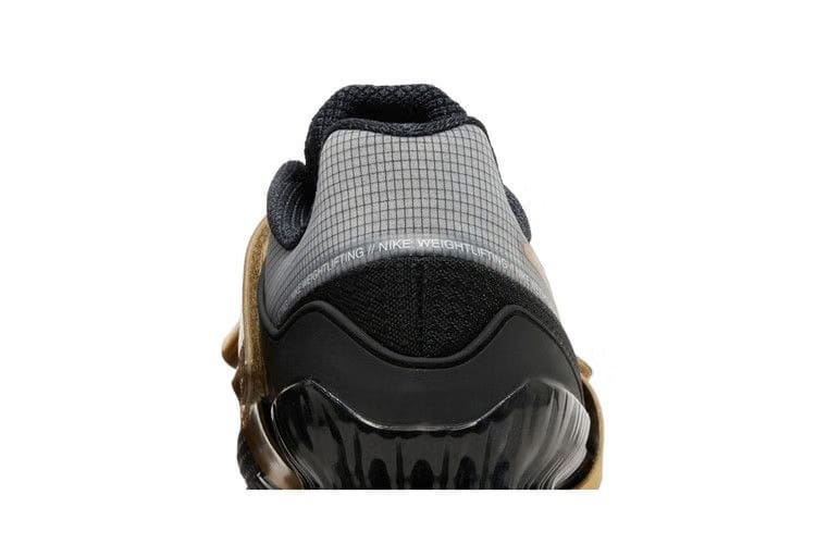 Romaleos 4 Black Metallic Gold