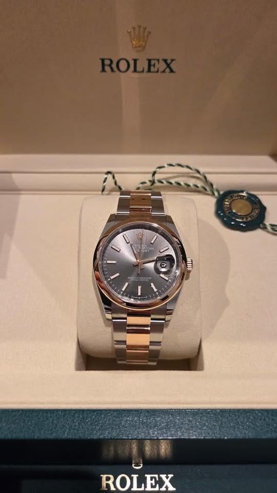 Rolex | Datejust | 126201 | 36 x 44 mm | Gold/Steel | Grey | Automatic