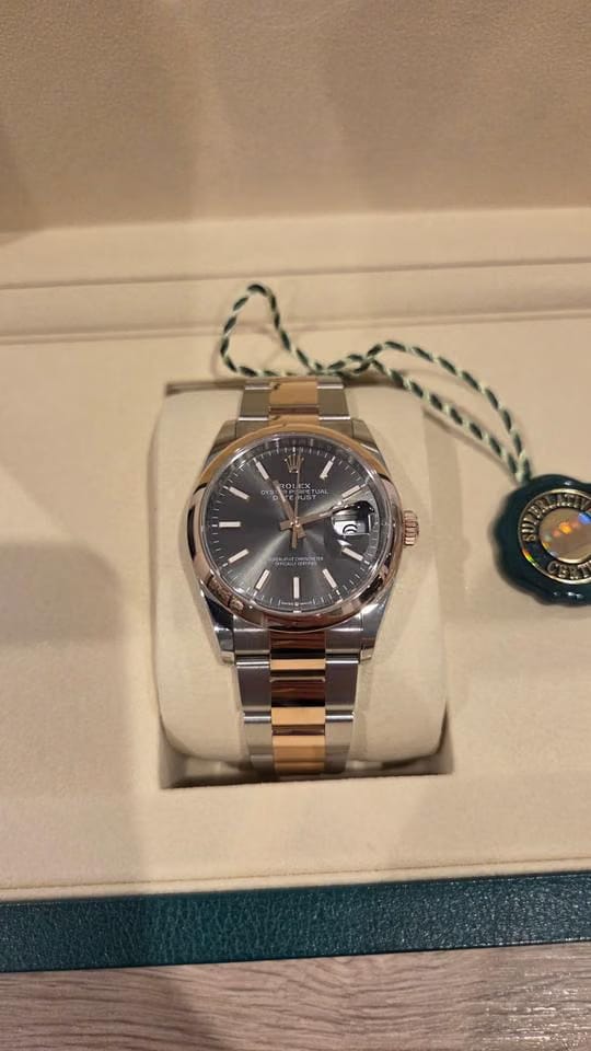 Rolex | Datejust | 126201 | 36 x 44 mm | Gold/Steel | Grey | Automatic
