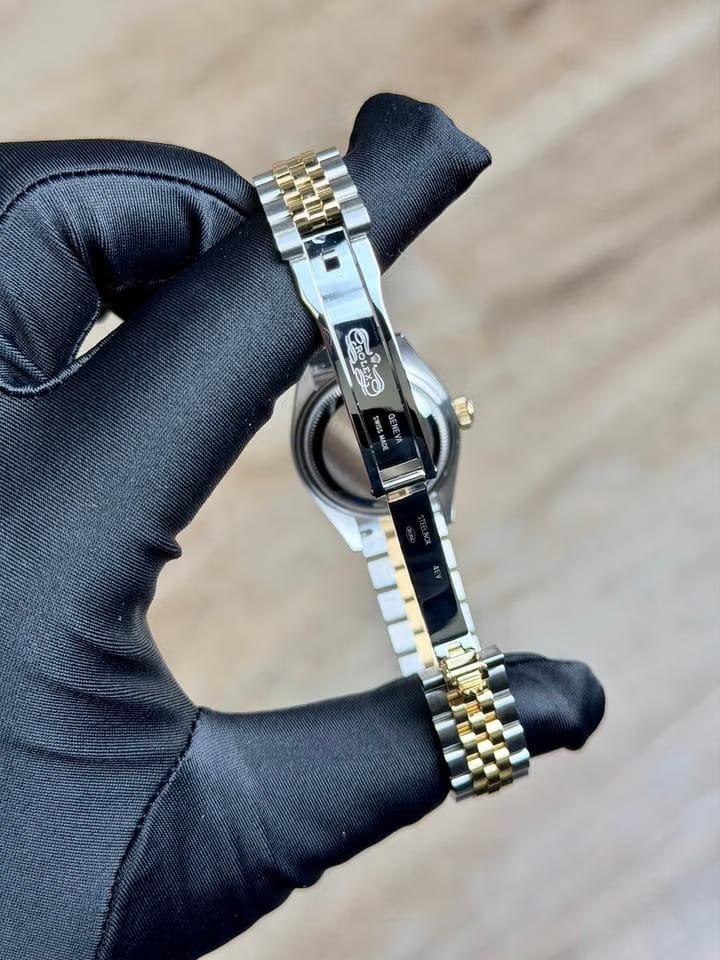 Rolex | Datejust | 279173 | Gold/Steel | 28 mm | Gold/Steel | Silver (solid) | Automatic