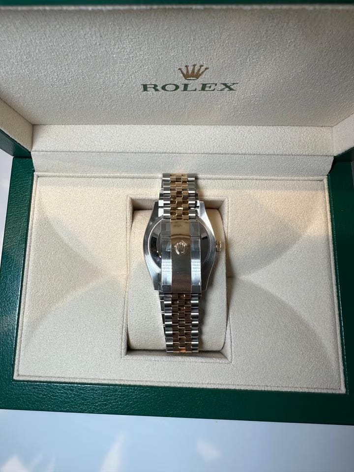 Rolex | Datejust | Two tone champagne dial 126233 2024 | Steel | 36 mm | Gold/Steel | Champagne | Automatic