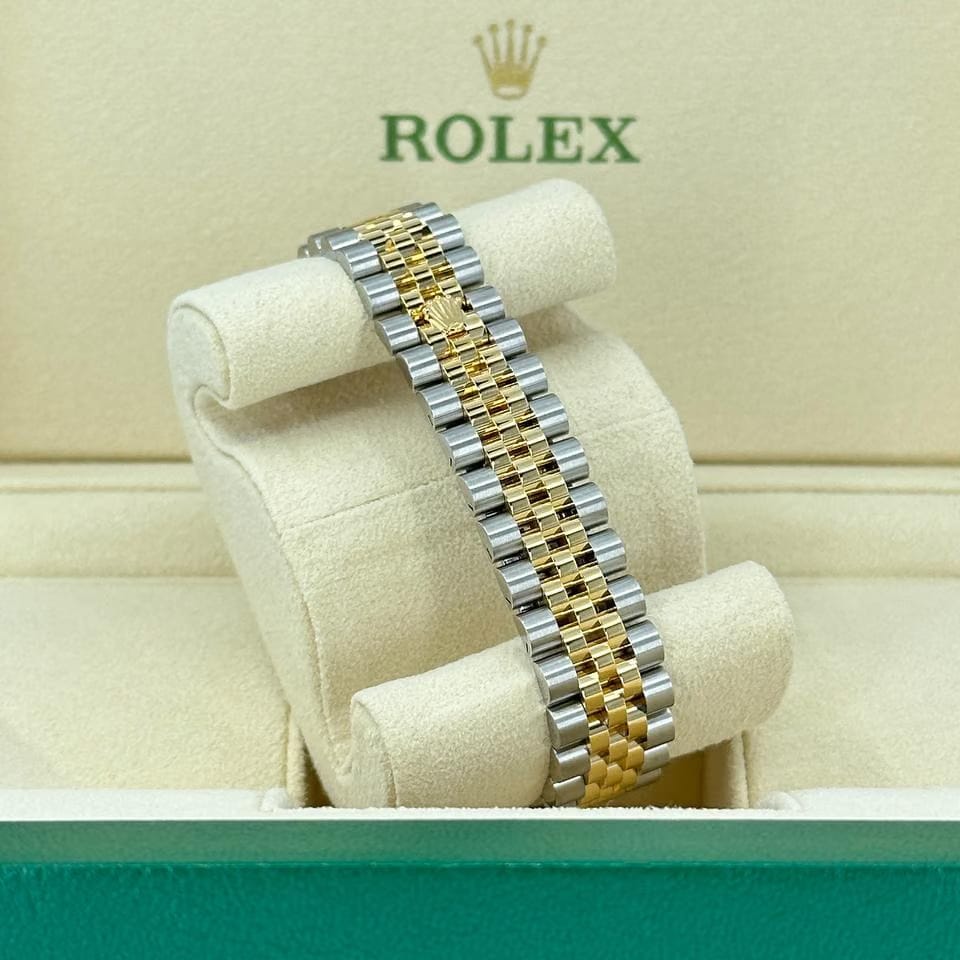 Rolex | Datejust | 278273 | Steel | 31 x 37 mm | Gold/Steel | Green | Automatic