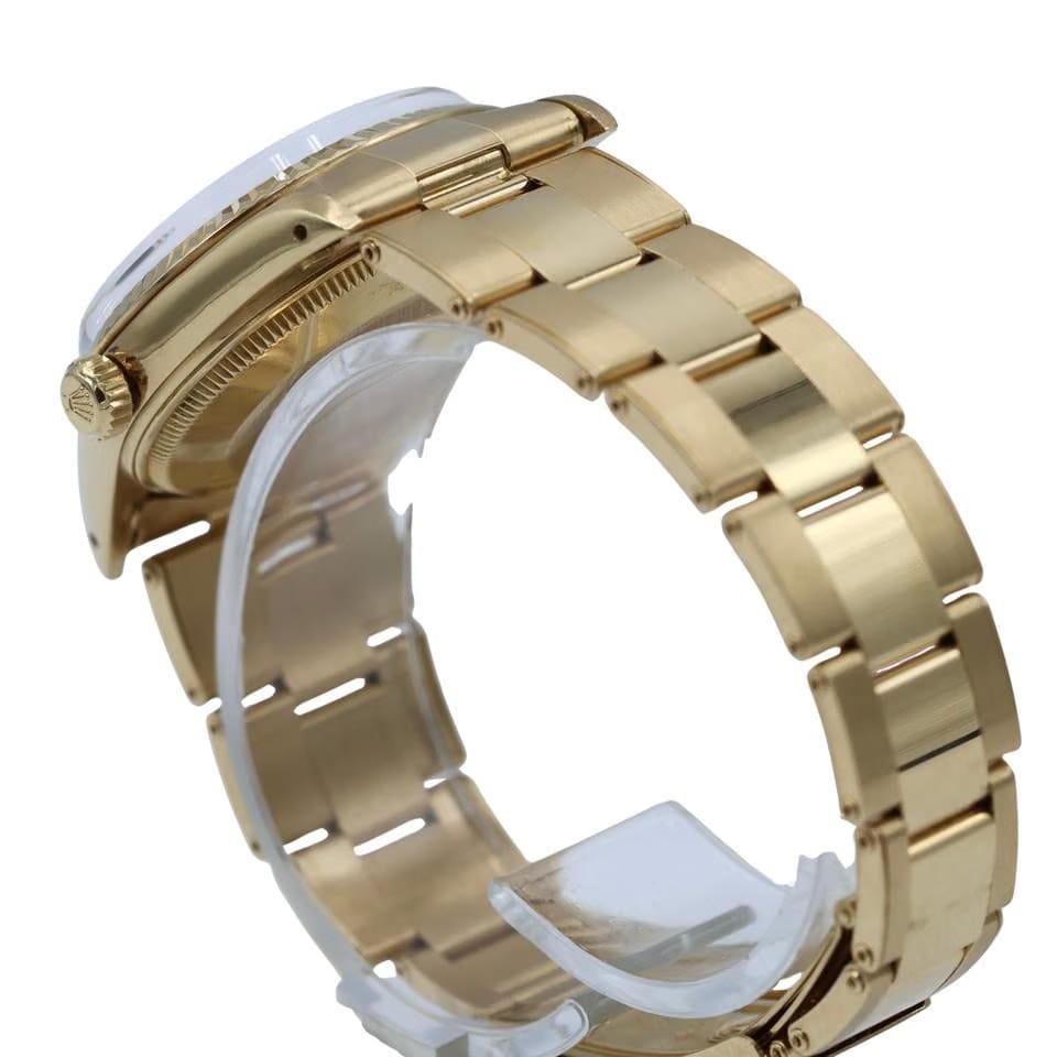 Rolex | Oyster Perpetual | 15038 | Yellow gold | 34 mm | Yellow gold | Silver | Automatic