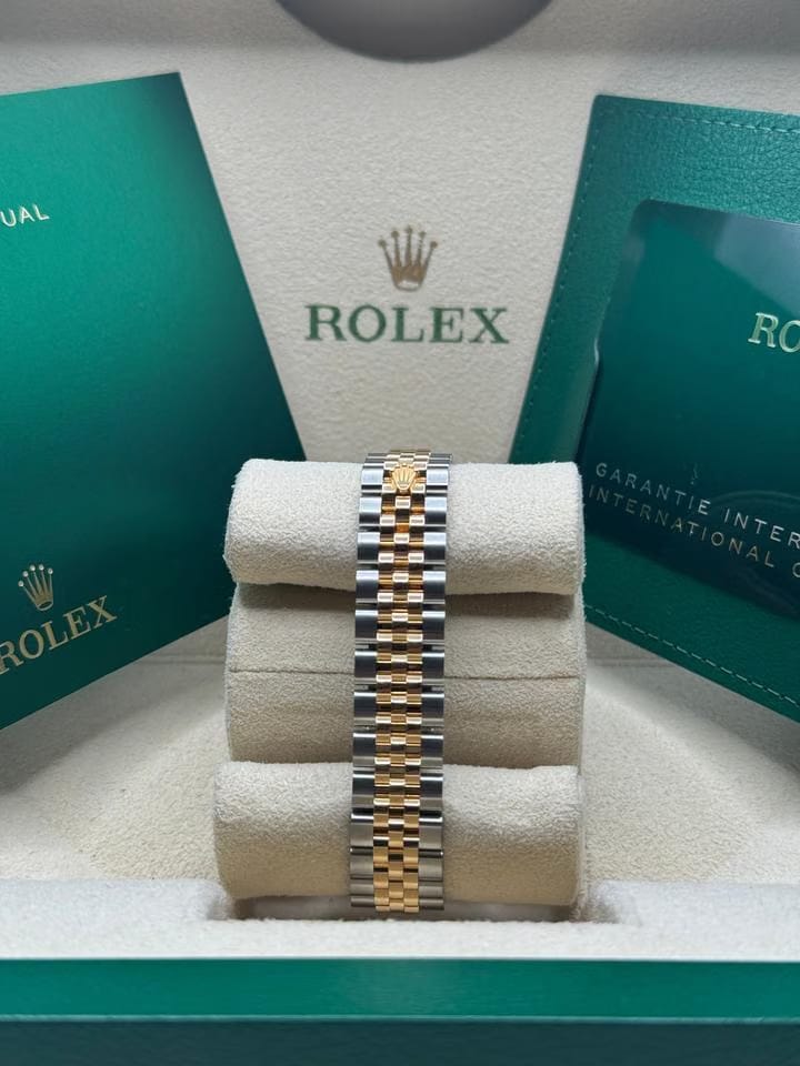 Rolex | Datejust | 279173 | Steel | 28 mm | Gold/Steel | Silver | Automatic