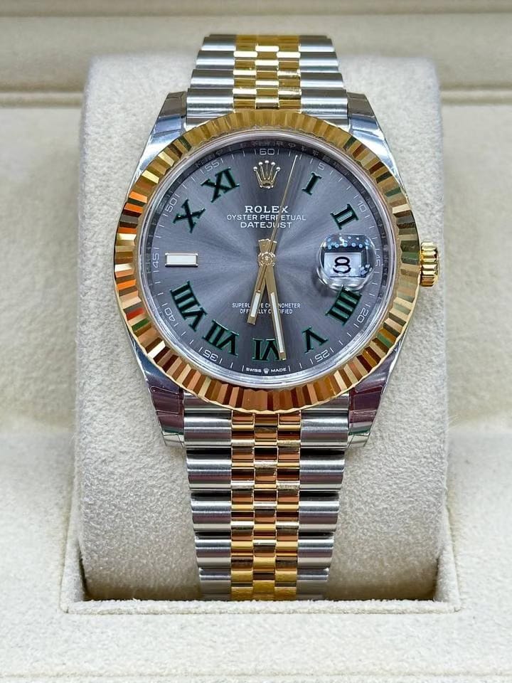 Rolex | Datejust | 126333 | Gold/Steel | 41 mm | Gold/Steel | Red | Automatic