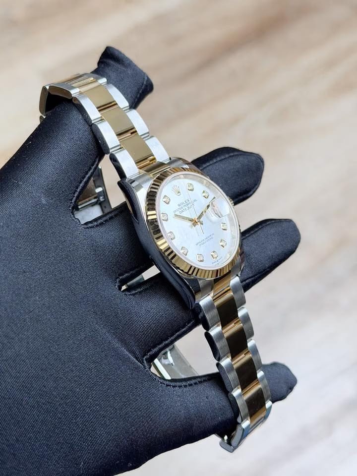 Rolex | Datejust | 126233 | Gold/Steel | 36 mm | Gold/Steel | Mother of pearl | Automatic
